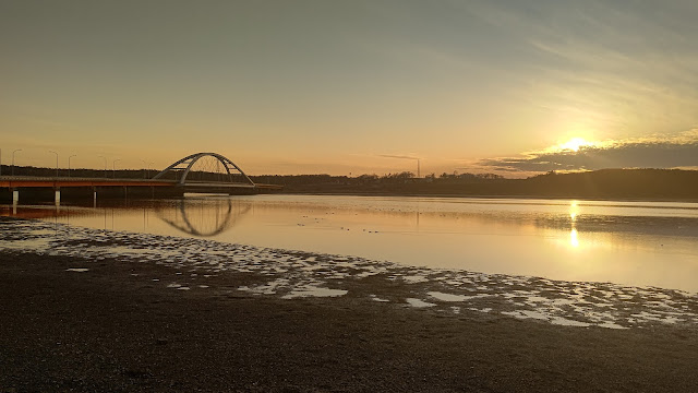 北海道 道東 根室 温根沼大橋 夕日