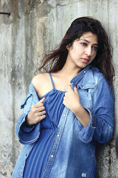 Sonarika Bhadoria Hot Photos - Actress Buzz Actress Buzz