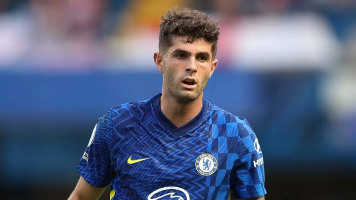 Pulisic back in Cobham training ground