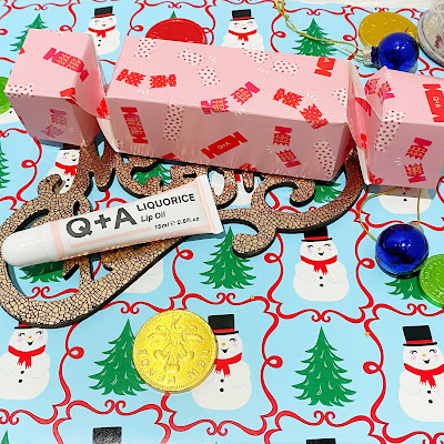 Q&A Skin Christmas Crackers