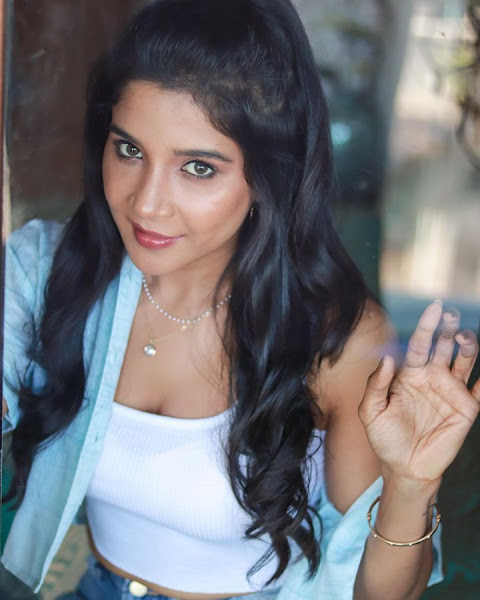 Tamil Actress Sakshi Agarwal Latest Photoshoot Stills in White Top and Jeans Actress Trend