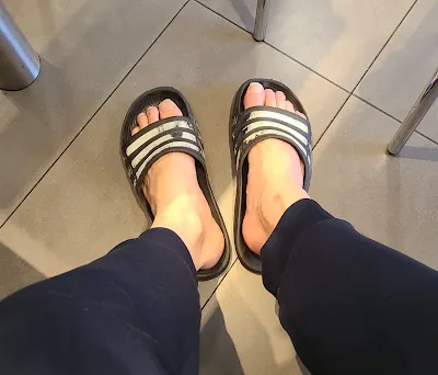 아디다스 삼선 슬리퍼 수선