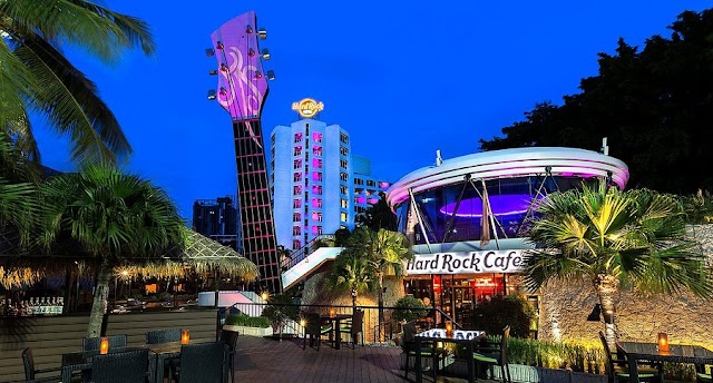 Hard Rock Hotel Pattaya, accommodation for music lovers 