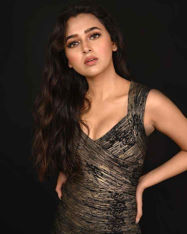 Naagin Season 6 Serial Cast, Actress - Tejasswi Prakash