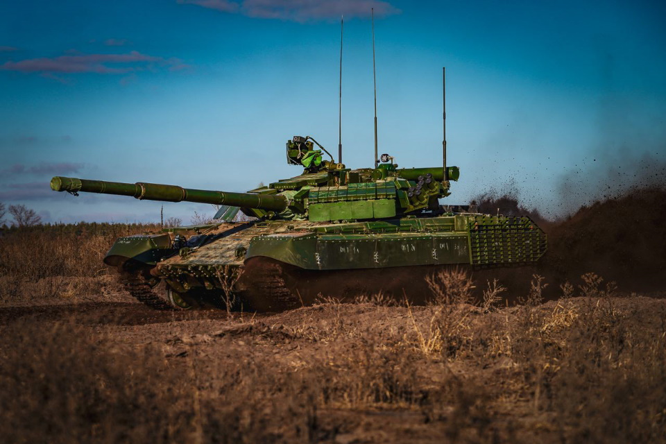 ХБТЗ модернізував командирський танк Т-64БВК