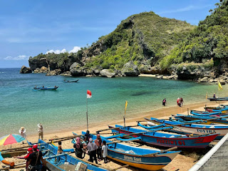 Pantai ngrenehan