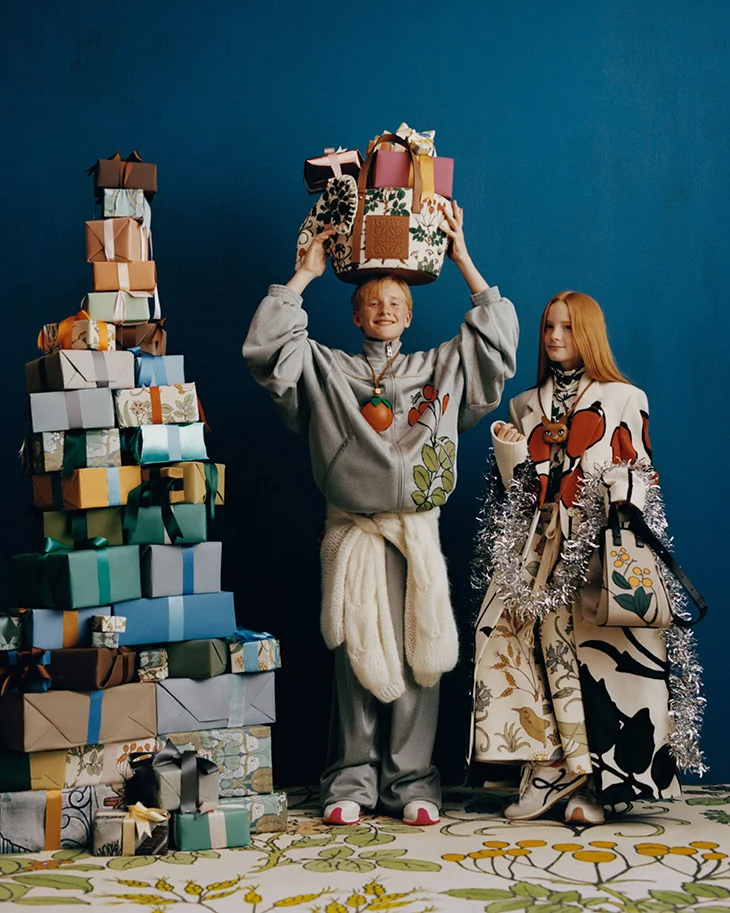 Loewe Holiday 2021 Campaign