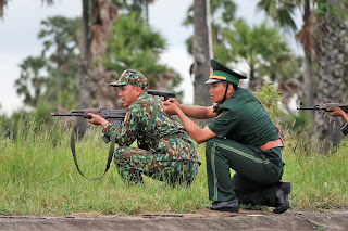  Trang phục, màu sắc, cờ hiệu, phù hiệu và dấu hiệu nhận biết phương tiện của Bộ đội Biên phòng