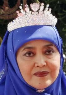 diamond tiara queen saleha brunei heart