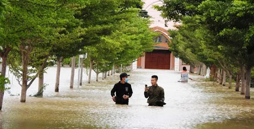 Hàng trăm ngôi nhà ở Ninh Thuận ngập trong biển nước