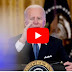 Biden llama "hijo de perra" a un reportero ante un micrófono no apagado.