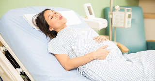 الولادة - المرحلة الأولى من المخاض