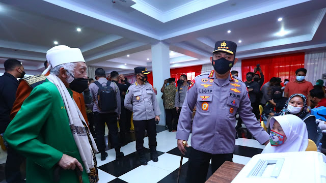 Apresiasi Ulama Di Banten Ikuti Vaksinasi, Kapolri: Kabar Baik dan Motivasi Bagi Masyarakat 