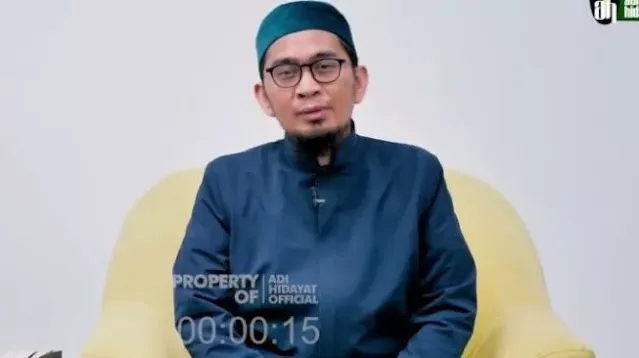 Soal Pejabat Muslim Ucapkan Selamat Natal, Begini Kata Ustaz Adi Hidayat