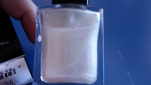 Pearl effect nail enamel