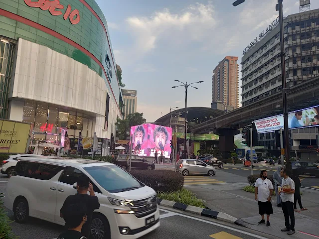 fans support ad, malaysia led billboard, malaysia digital billboard, kl digital billboard, kl led billboard, kuala lumpur digital billboard,