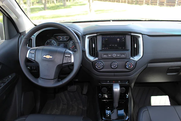 Chevrolet S-10 Z71 2022 - interior - painel