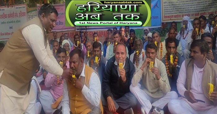 Naresh-Kumar-Shastri-hunger-strike-2 days-Municipal-Employees-Union-ended-drinking-juice.