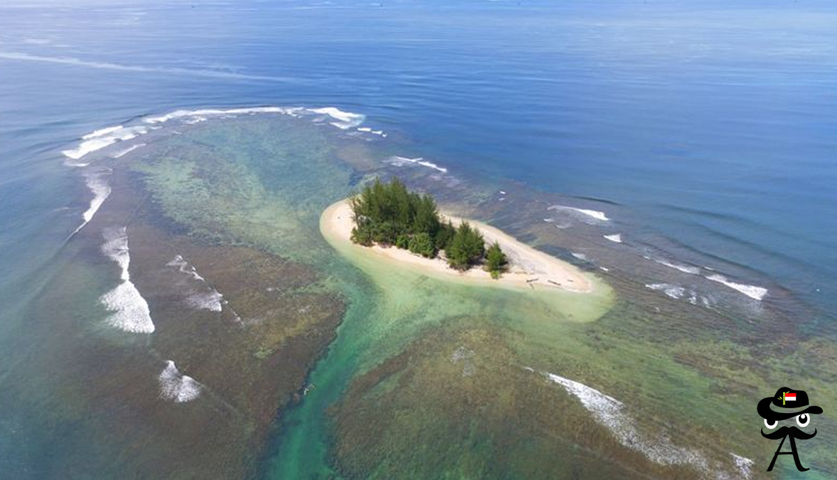 Pusong Sangkalan Beach Aceh