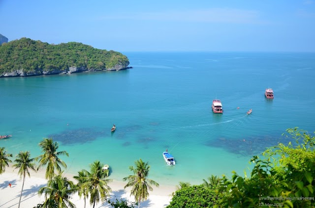 Koh Wua Ta Lap, a tourist attraction in Surat Thani with beautiful viewpoint. 