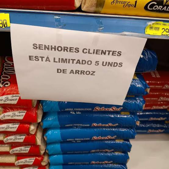 Fake News Causa Histeria: Consumidores Lotam Supermercados em Busca de Arroz