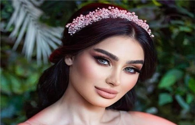 ملكة جمال بريطانيا للسيدات المتزوجات "لين كلايف"