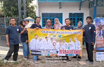 Forum Kader Jaminan Kesehatan Nasional Kabupaten Tegal Berbagi Takjil 