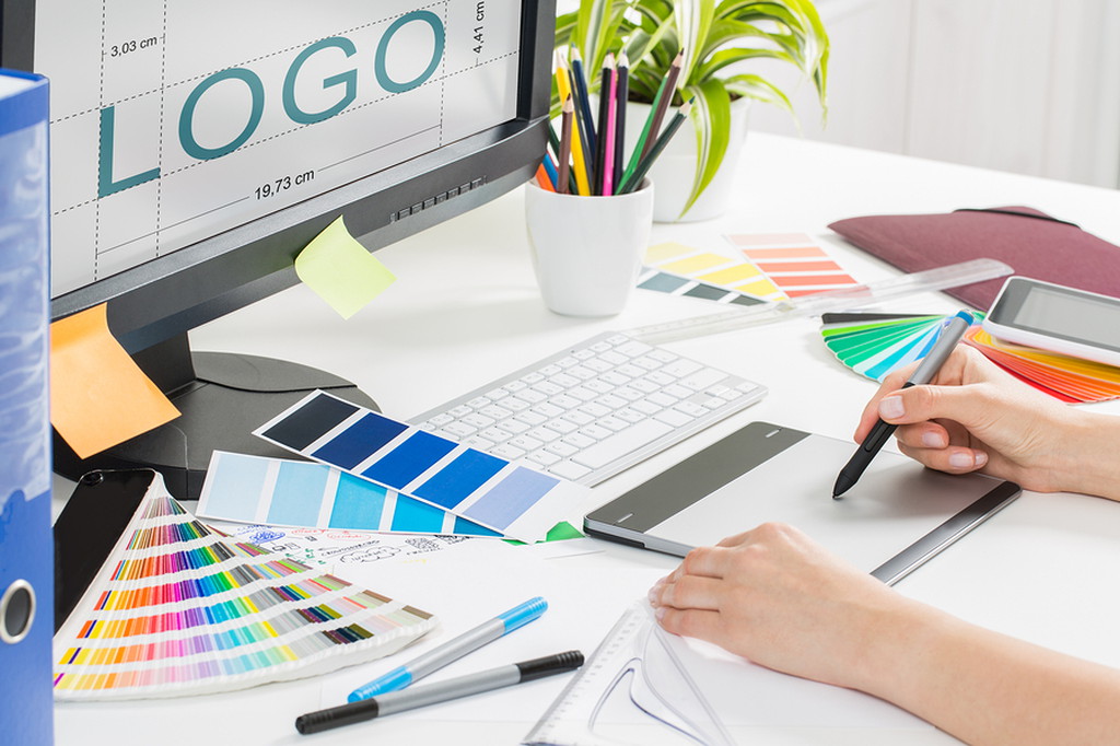 Design Attractive Logos to Impress your Audience