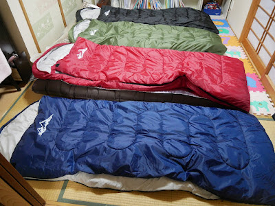 寝袋 in 和室（Home Cocci スリーピングバック1.4kg）