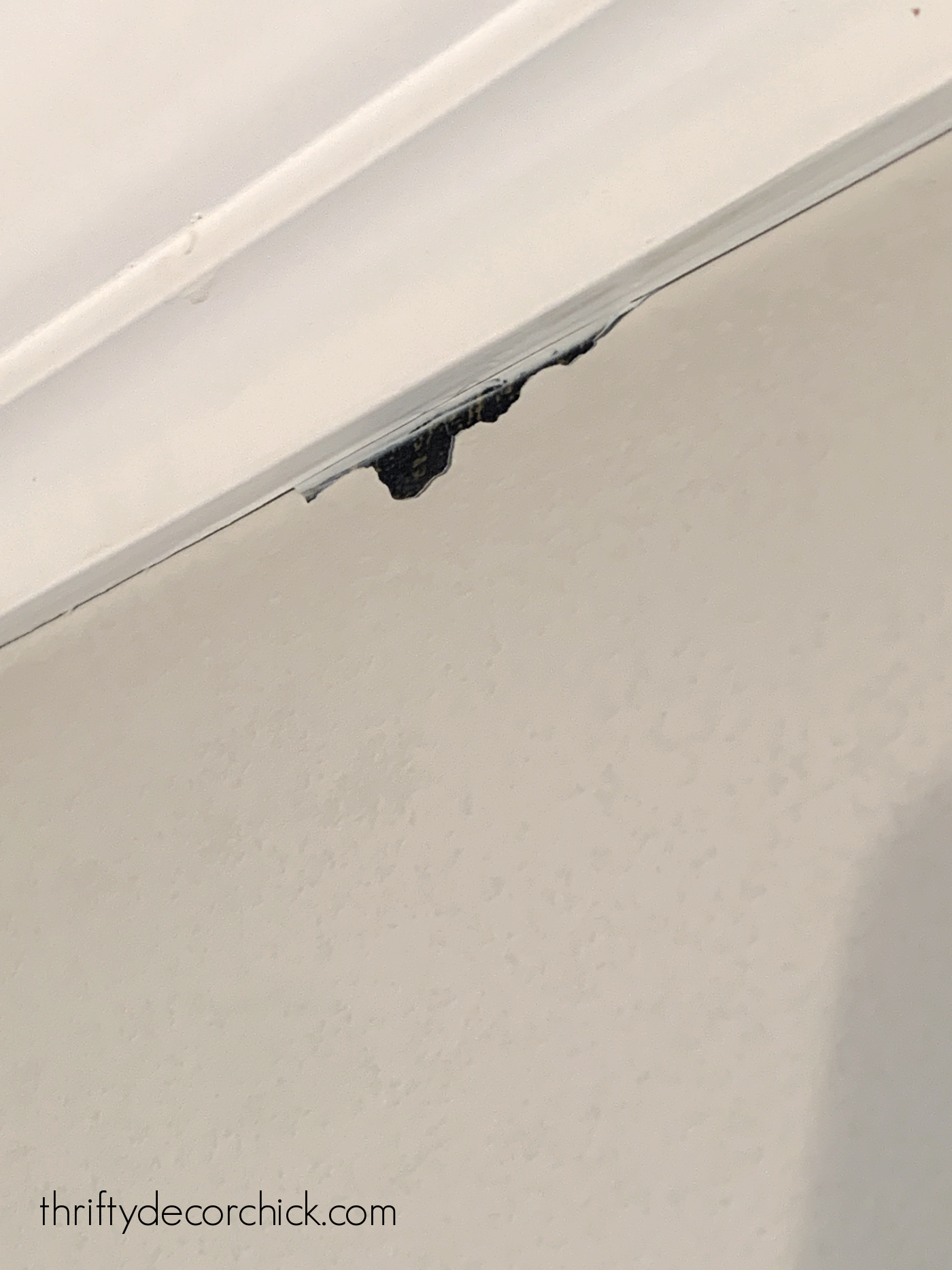 Removing peel and stick wallpaper