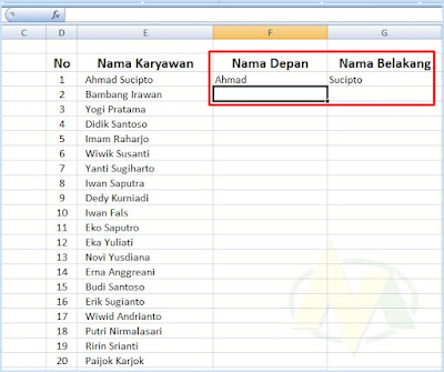 Cara otomatis Memisahkan Nama Depan dan Nama Belakang di Excel.