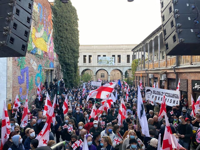 Акции оппозиции прошли по всей Грузии: митинги в Тбилиси, Батуми, Сухуми, Кутаиси и других крупных городах