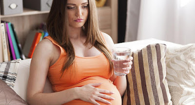 Evita molestias acidez embarazo