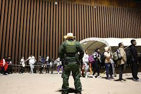 As conservatives balk, U.S. Border Patrol union endorses Senate immigration deal
