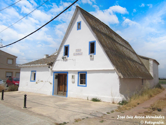 Casas de Barcena (Valencia).