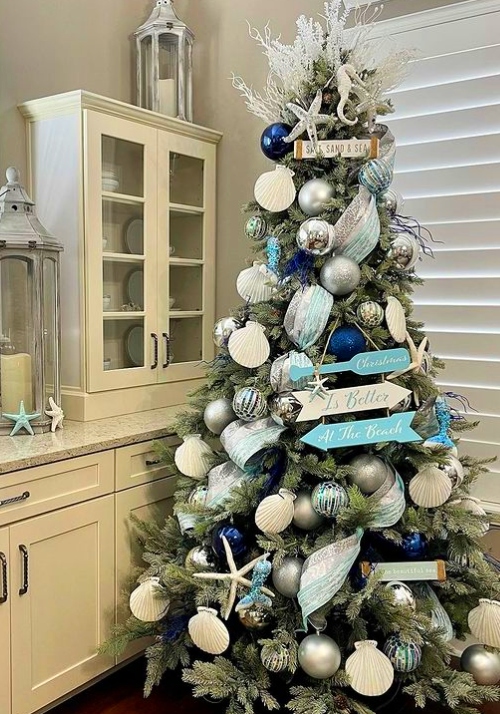 Beach Theme Christmas Tree with Mini Signs