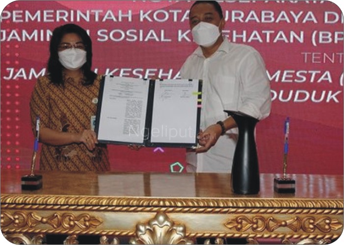 Mulai April, Layanan Kesehatan Warga Surabaya Cukup Pakai KTP Wali Kota Surabaya Eri Cahyadi. ©2021 Merdeka.com/erwin yohanes