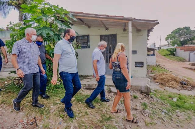 Cícero Lucena autoriza obras de calçamento no Oitizeiro e João Paulo II