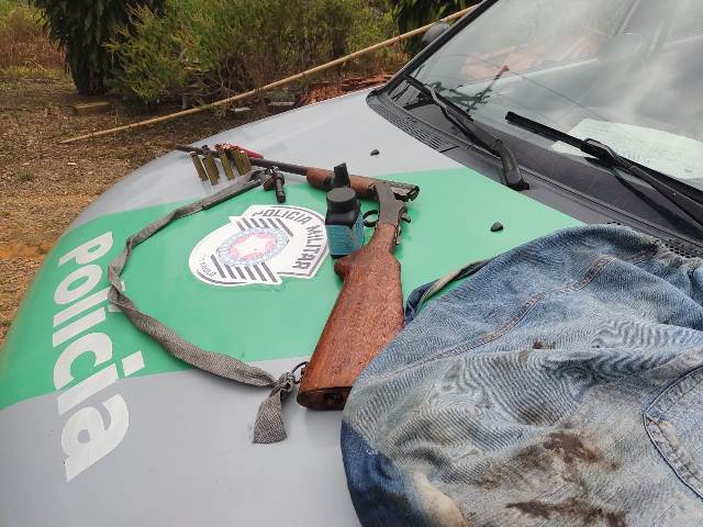 Policia Ambiental flagra posse ilegal de  arma de fogo em Registro-SP
