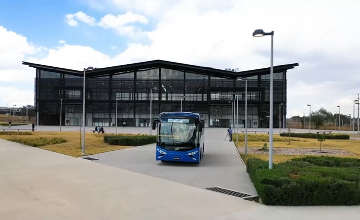 Se prevé que la construcción de la factoría inicie en julio próximo y que en menos de 12 meses salgan las primeras unidades. En 5 años se planea producir hasta 10 mil vehículos anuales. (Foto: Gobierno del Estado de Puebla)