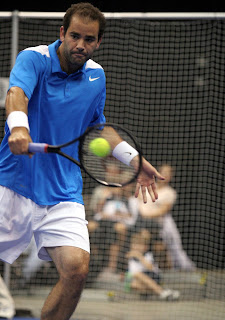 Picture of Christian' dad Pete Sampras playing tennis