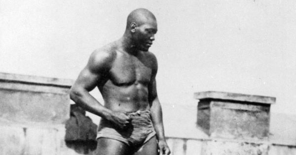 Jack Johnson, the First African American Boxer to Be a Heavyweight Champion