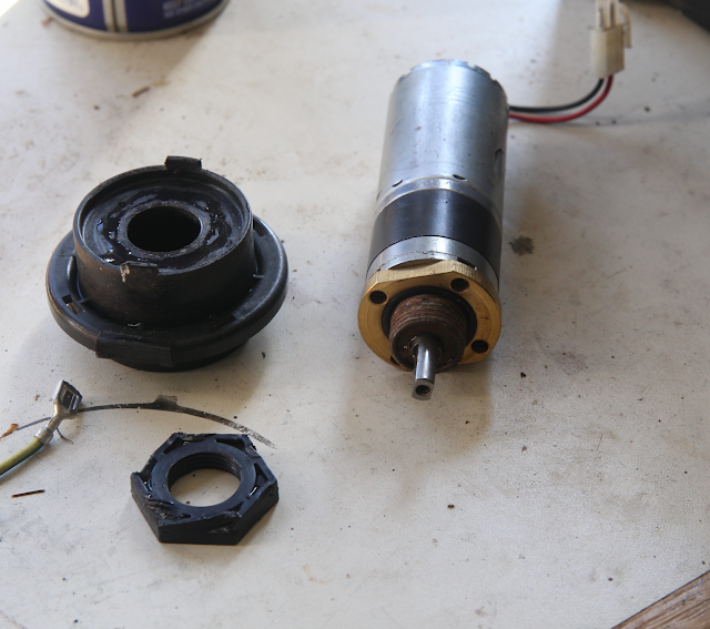 Dolphin S200 drive motor disassembly