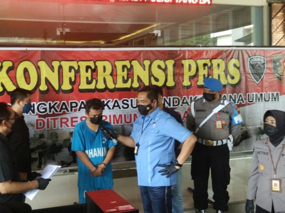 Gelapkan Dana Haji Rp1 Miliar, Pegawai Bank Swasta di Kendal Ditangkap Polisi