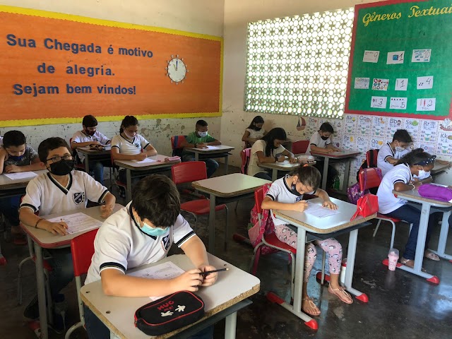 Aplicação da OBMEP nível A - alunos 5ª ano.