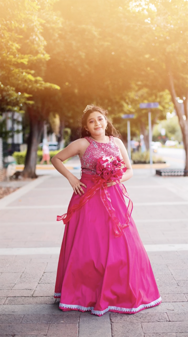 Fotógrafo profesional regala sesión de fotos a quinceañera meridana