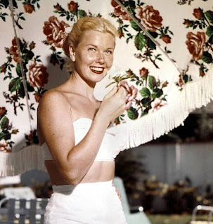 EMPACHO DE DORIS DAY