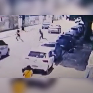 Mulher tem carro roubado e quase é atropelada ao fugir de bandido