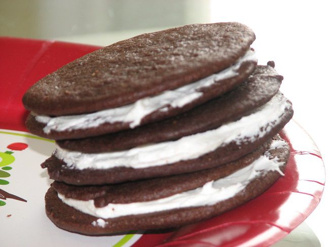 Chocolate Wafer Sandwich Cookies with Vanilla Cream Filling 1