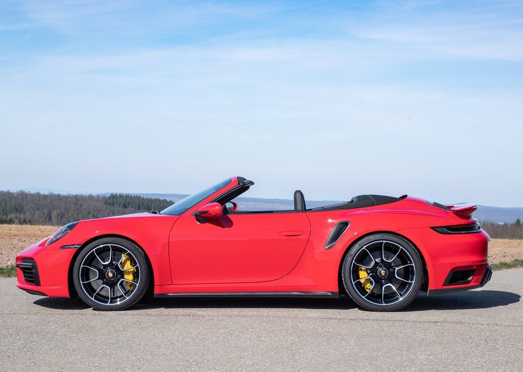 2021 Porsche 911 Turbo S Cabriolet